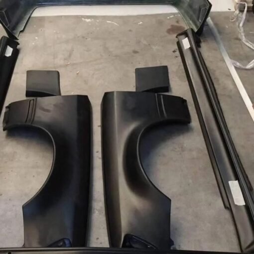 Mercedes-Benz W124 AMG Body Kit - Image 4