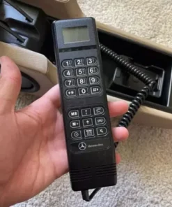 Amrest and telephone W124